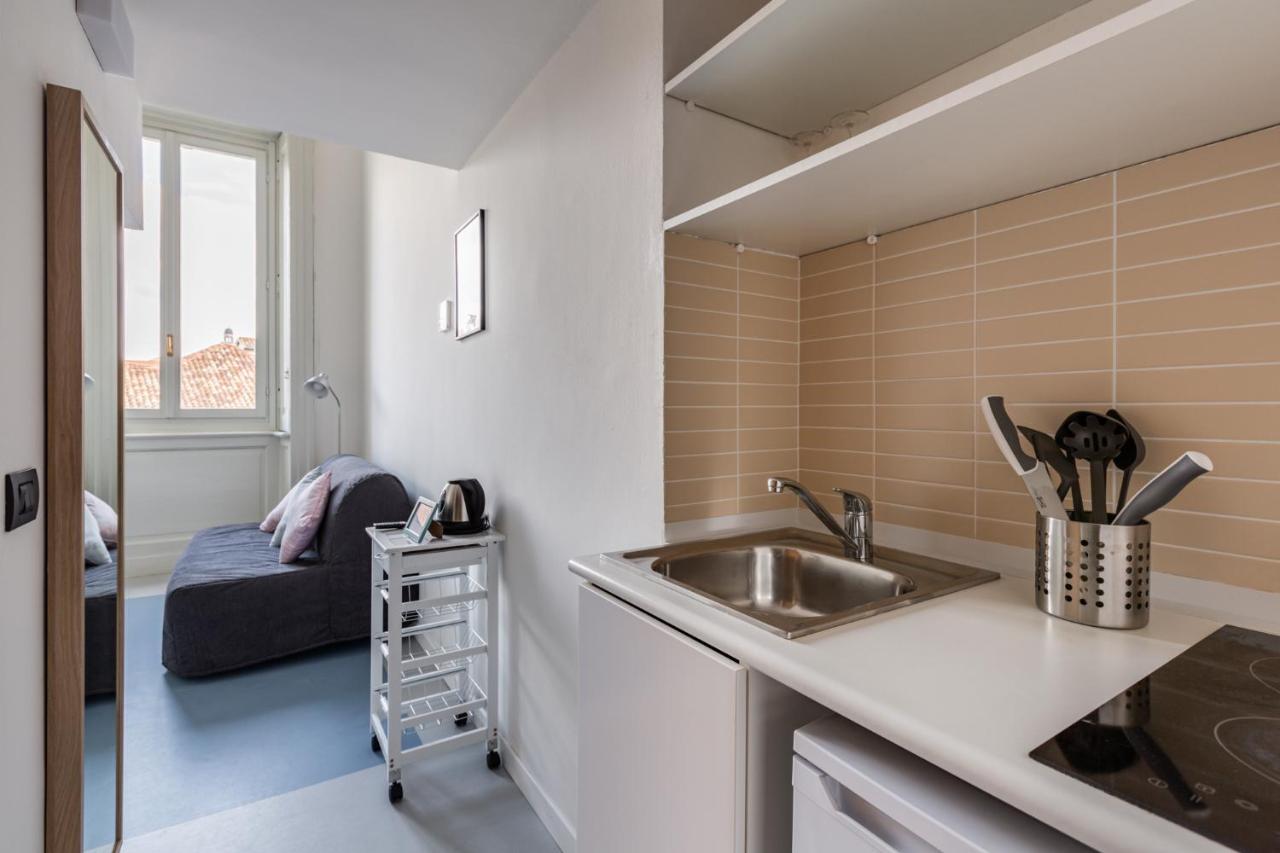Apts Milano-corso Magenta Milan