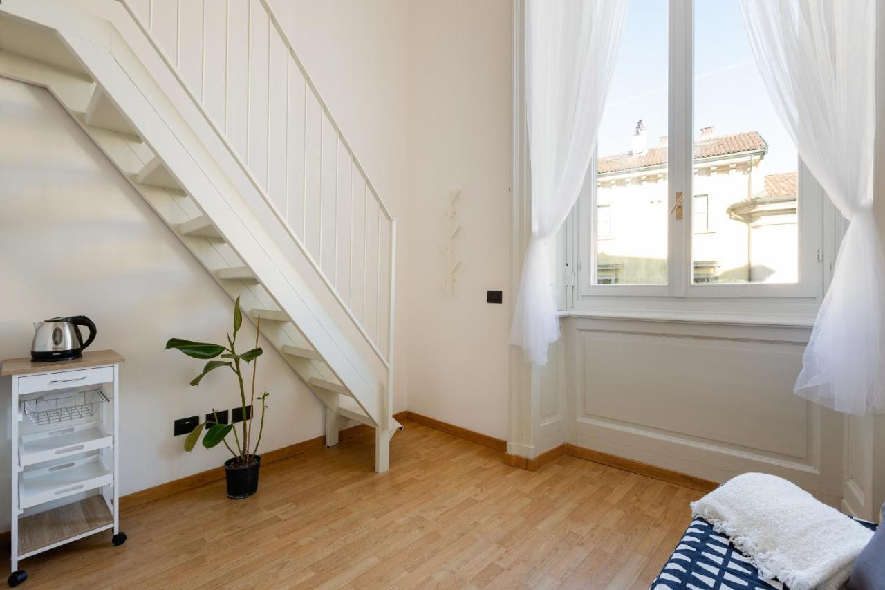 Apts Milano-corso Magenta *